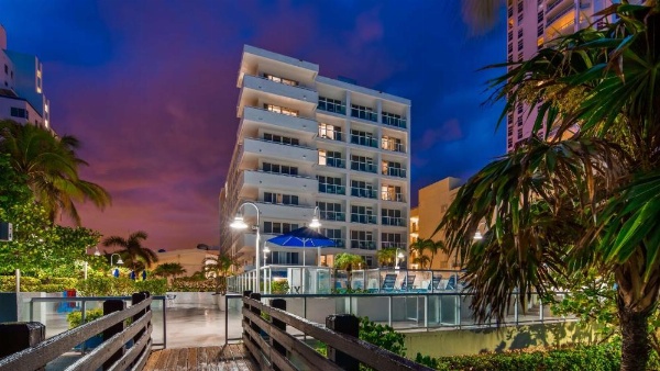 Best Western Plus Atlantic Beach Resort image 13